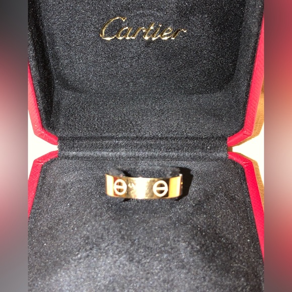 Cartier Love ring 18k yellow gold😍 - Picture 3 of 7